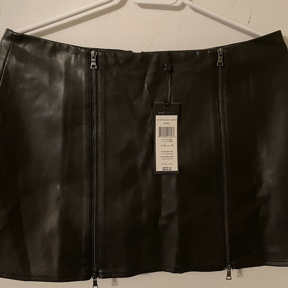 Black Leather Skirt Size: M